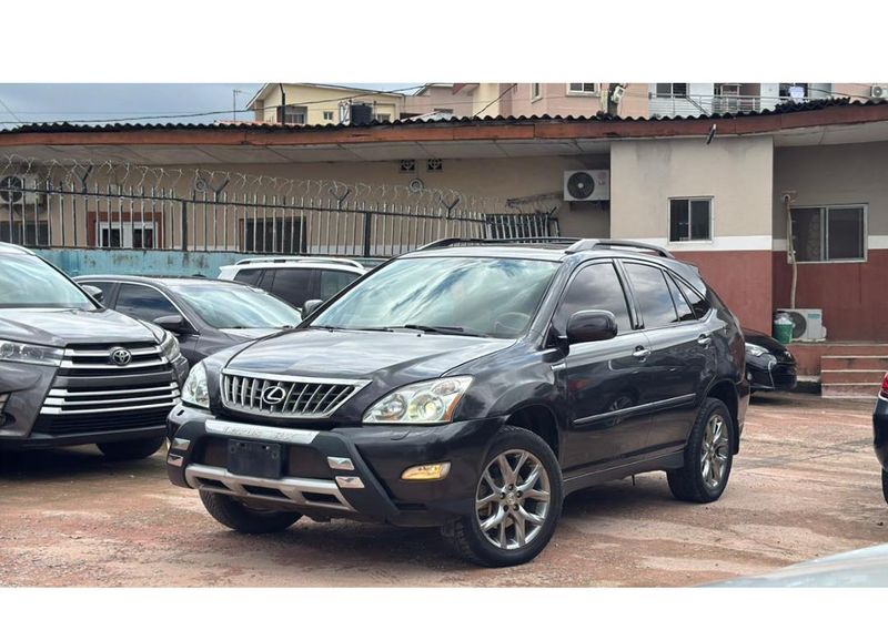 Thumbnail 2 of 2017 Lexus RX